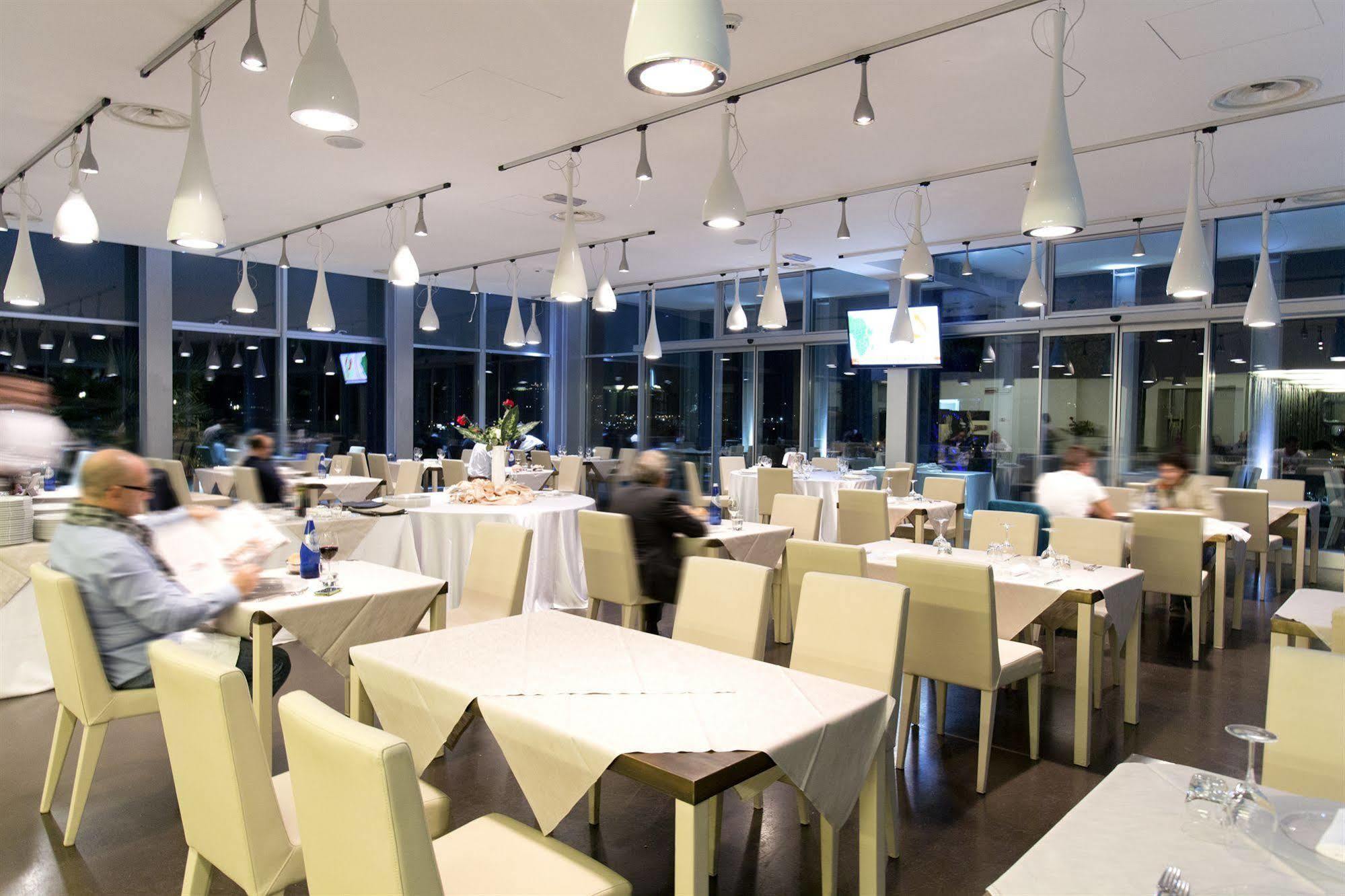 Hotel Horizon Montegranaro Eksteriør bilde